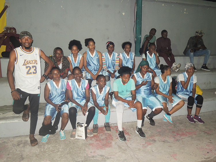 image Basket-ball : Championnat de Ngazidja, dames / Le club Pouzzolanes a ravi la 1ère place à Ucm (50-41)